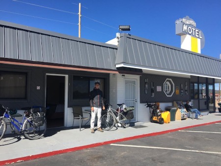 Rob on arrival at the Highlander motel