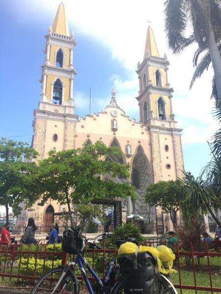 Mazatlán cathedral with Ruth's bike, Joy